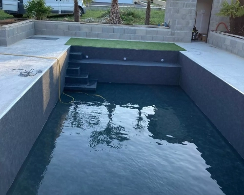 Pose de revêtement PVC armé pour piscine